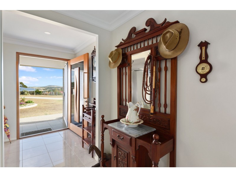 9 Petria Court, Meringandan QLD 4352