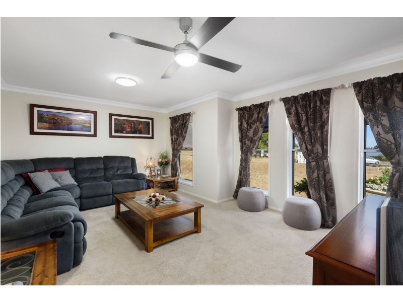 9 Petria Court, Meringandan QLD 4352
