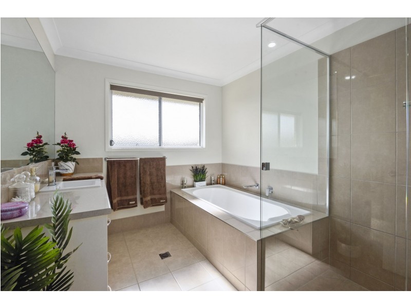 9 Petria Court, Meringandan QLD 4352