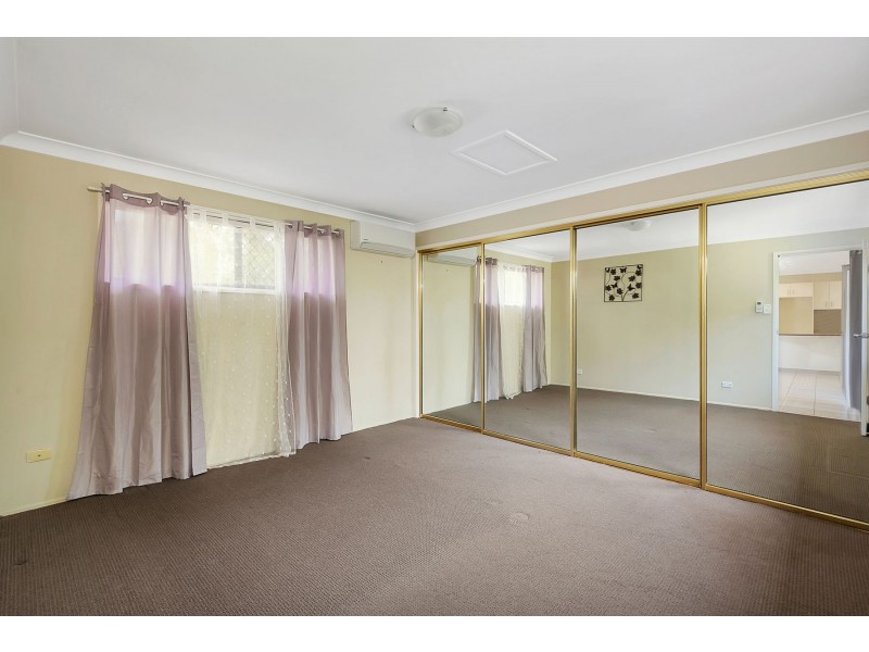 8 Peters Street, Goombungee QLD 4354