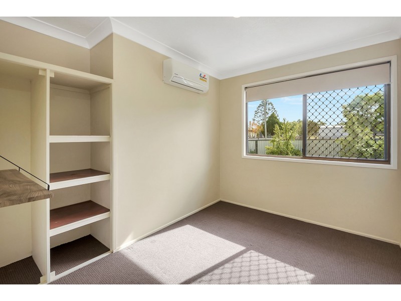 8 Peters Street, Goombungee QLD 4354