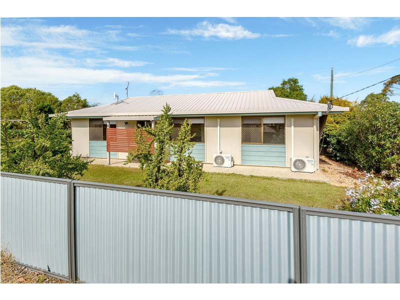 8 Peters Street, Goombungee QLD 4354