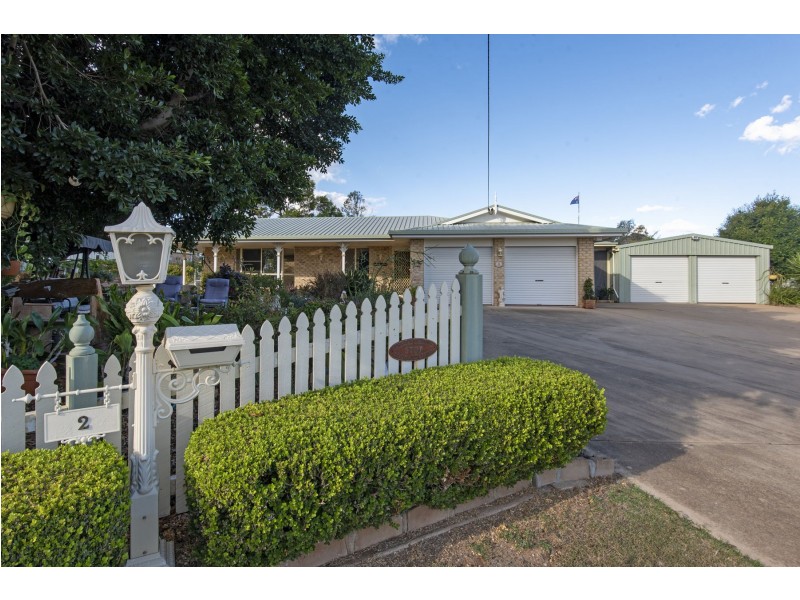 2 Meadow Court, Kingsthorpe QLD 4400