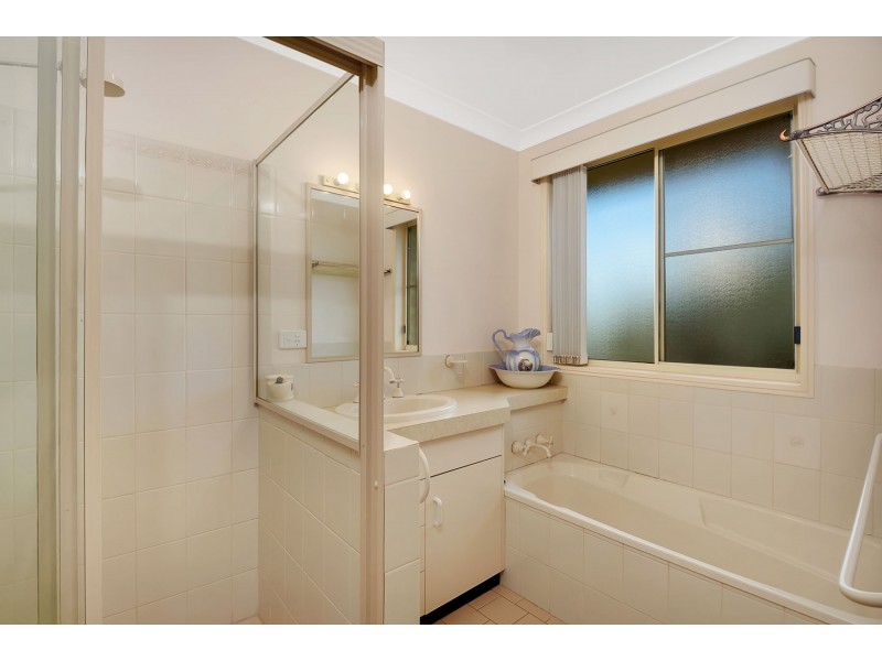 2 Meadow Court, Kingsthorpe QLD 4400