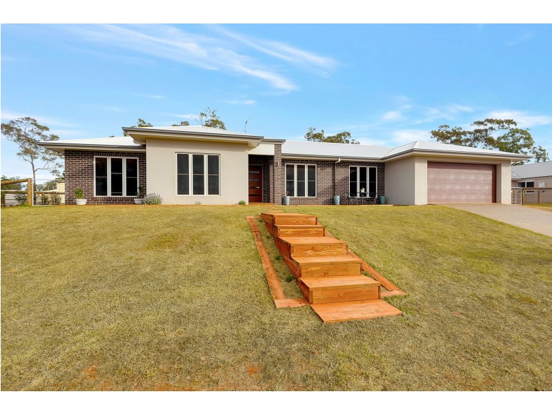 10 Triller Street, Meringandan West QLD 4352
