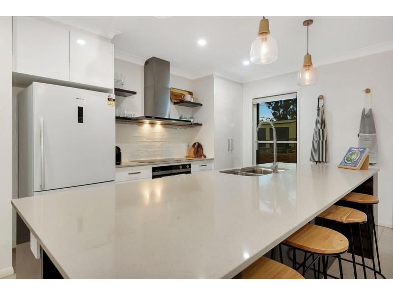 10 Triller Street, Meringandan West QLD 4352