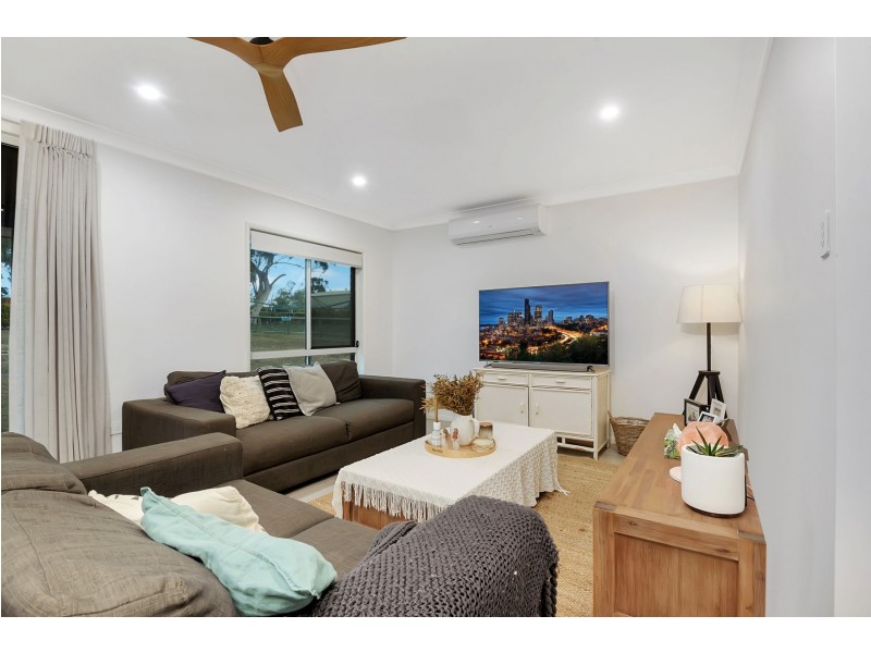 10 Triller Street, Meringandan West QLD 4352