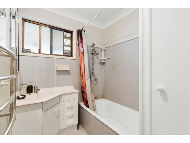 3 Gray Street, Cambooya QLD 4358