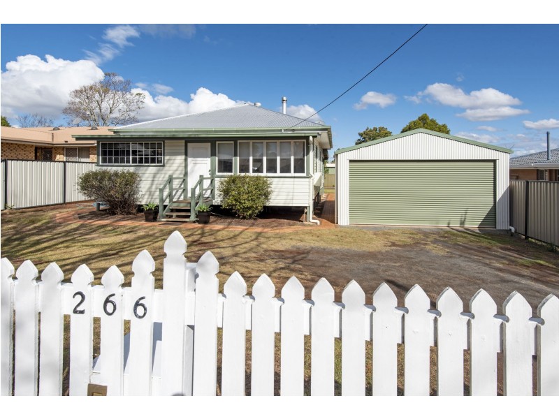 266 Alderley Street, Centenary Heights QLD 4350