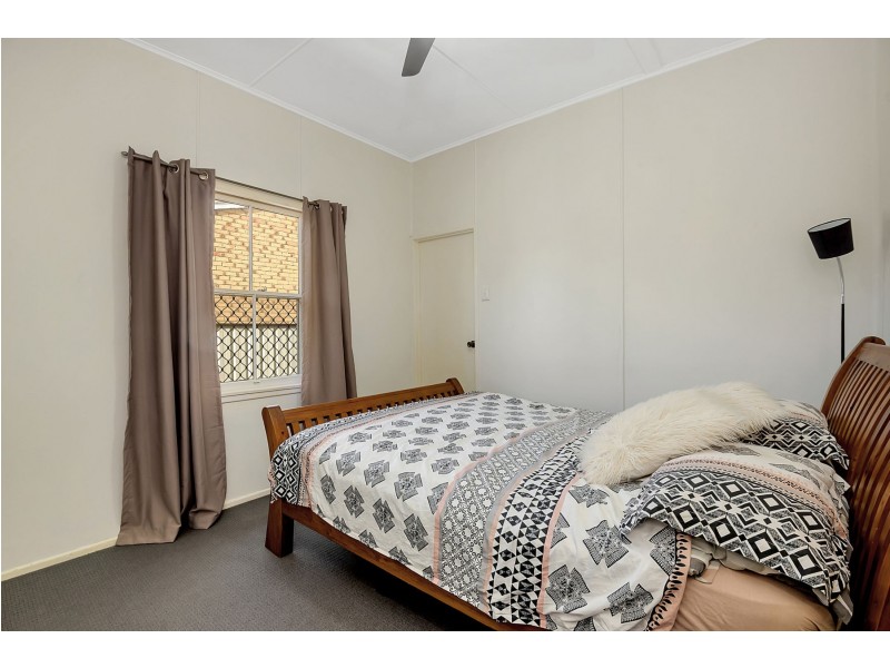 266 Alderley Street, Centenary Heights QLD 4350