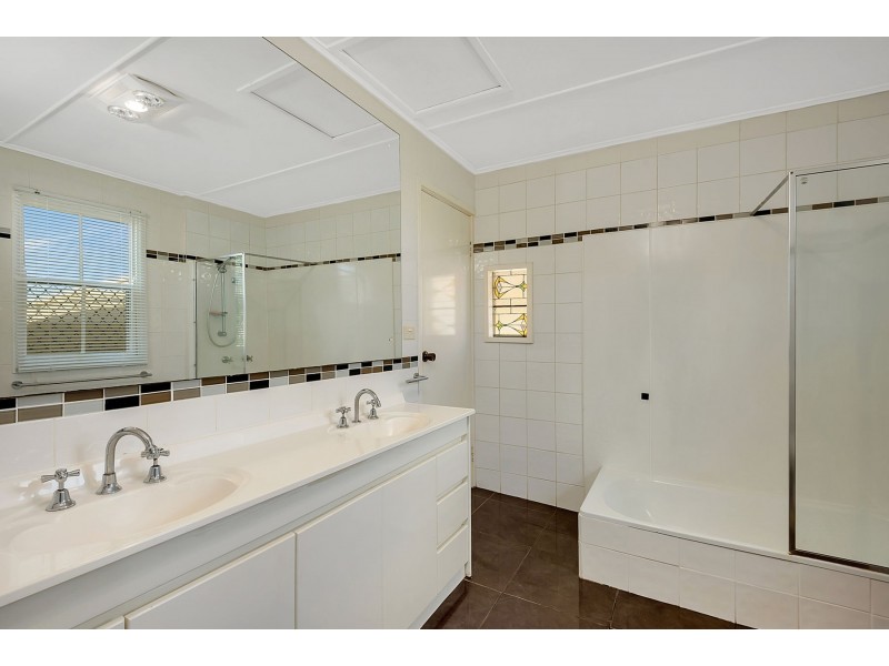 266 Alderley Street, Centenary Heights QLD 4350