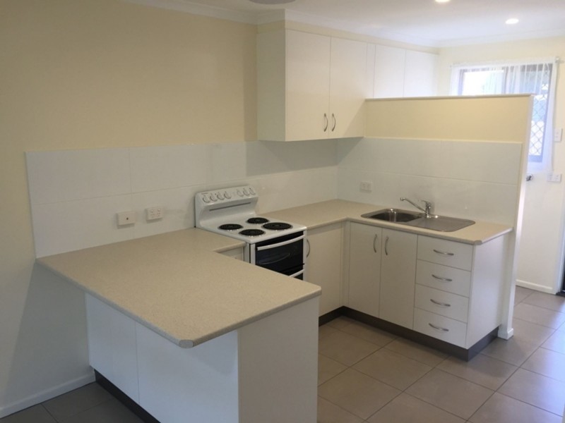 2/14 Damian Crescent, Kearneys Spring QLD 4350