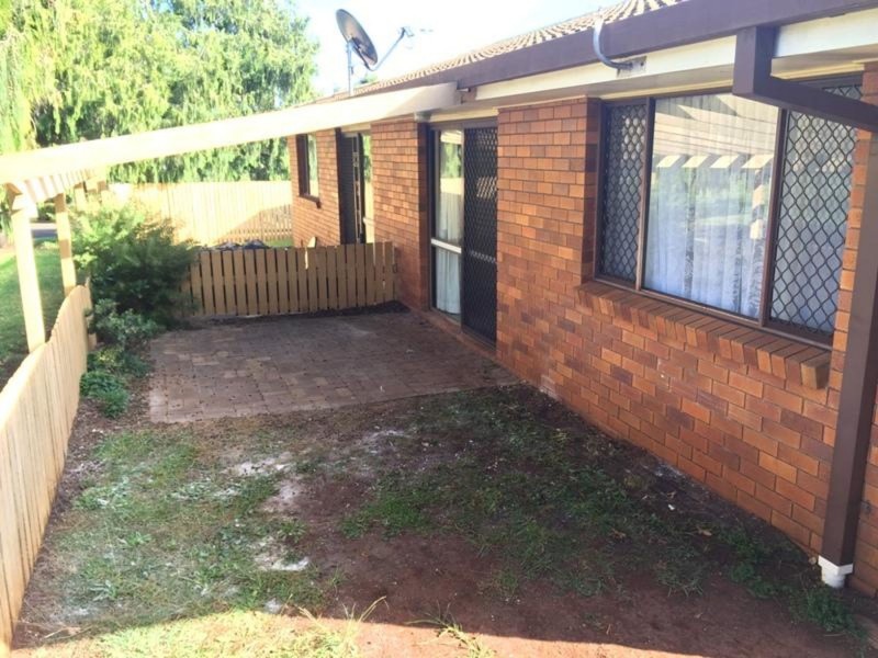 2/14 Damian Crescent, Kearneys Spring QLD 4350