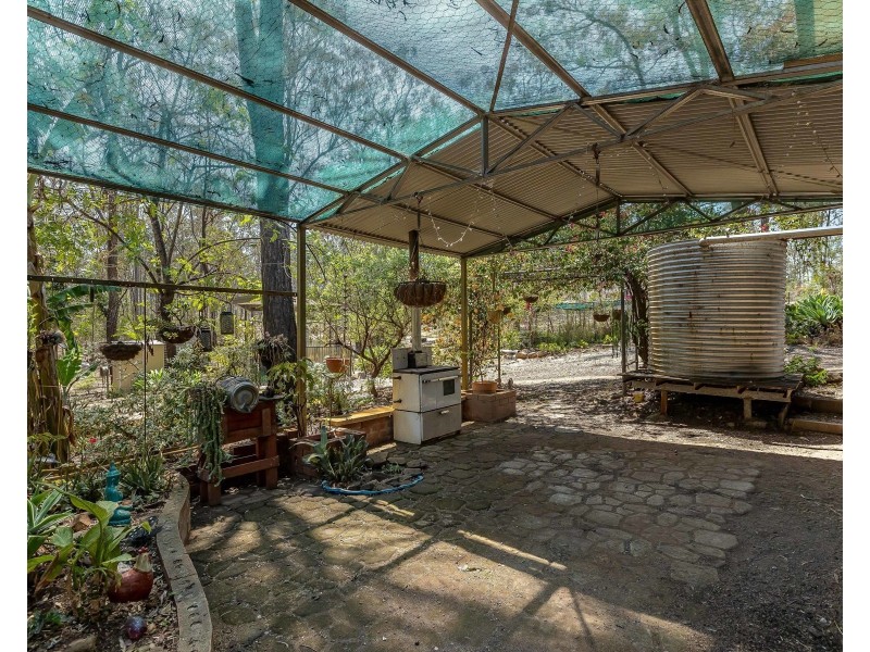 102 Milora Road, Upper Lockyer QLD 4352
