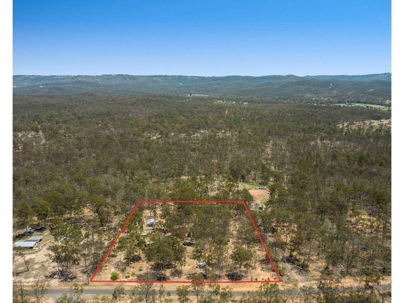 102 Milora Road, Upper Lockyer QLD 4352