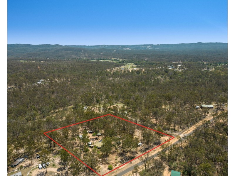 102 Milora Road, Upper Lockyer QLD 4352
