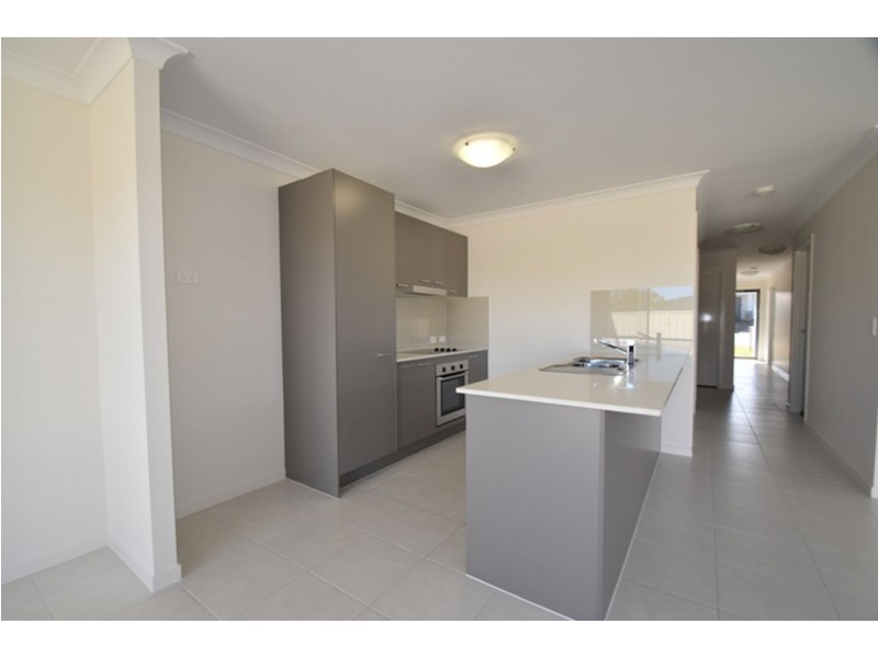 1/6 Minnett Street, Glenvale QLD 4350
