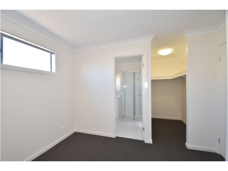 1/6 Minnett Street, Glenvale QLD 4350