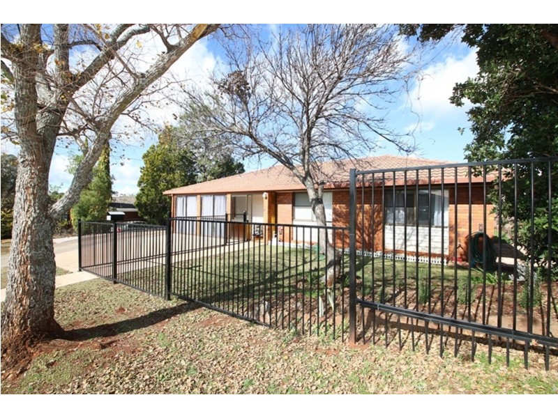 386 Stenner Street, Kearneys Spring QLD 4350