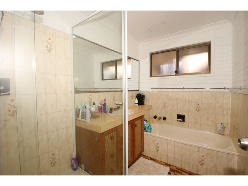 386 Stenner Street, Kearneys Spring QLD 4350