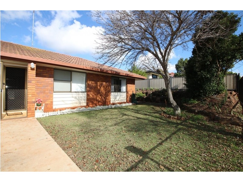 386 Stenner Street, Kearneys Spring QLD 4350