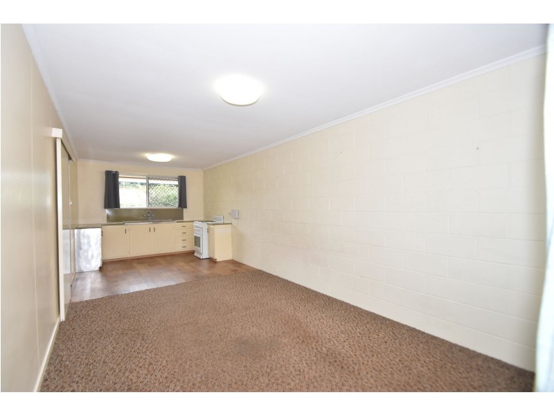 2/15 Perth Street, Rangeville QLD 4350