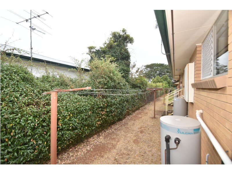 2/15 Perth Street, Rangeville QLD 4350