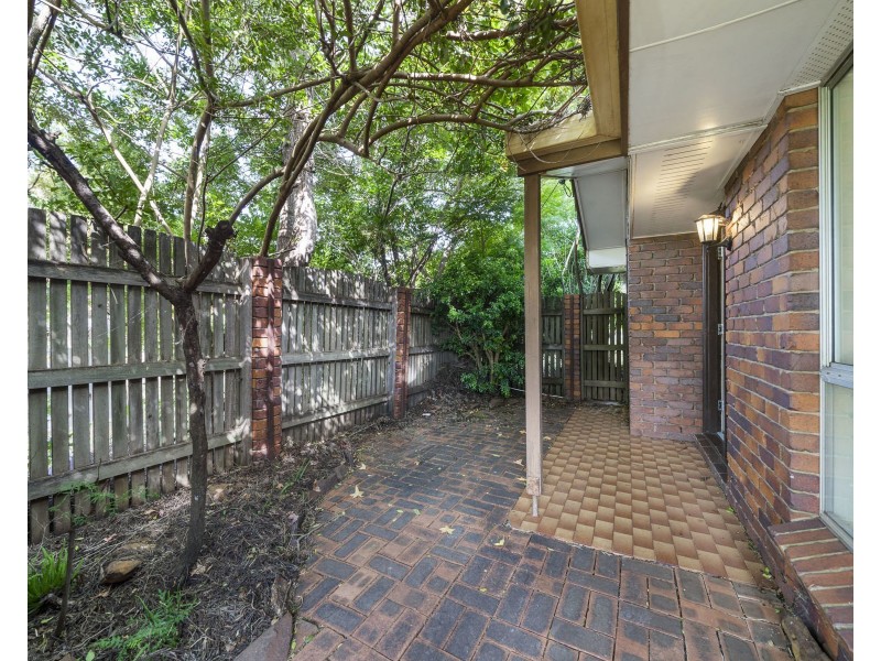 11 Wine Drive, Wilsonton Heights QLD 4350