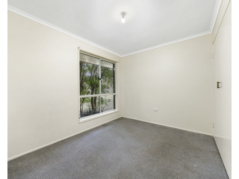 11 Wine Drive, Wilsonton Heights QLD 4350