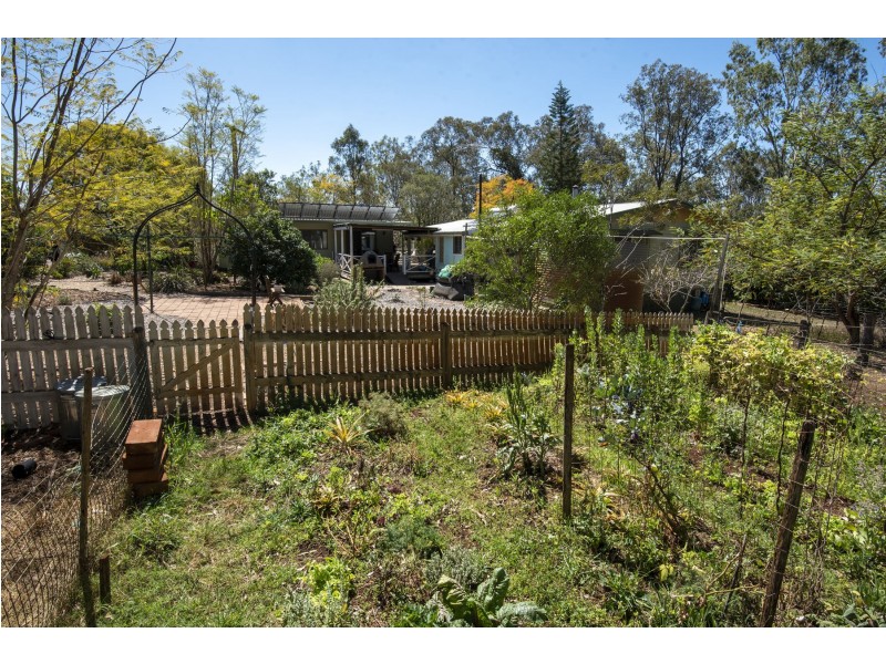 17 Koreelah Street, Upper Lockyer QLD 4352