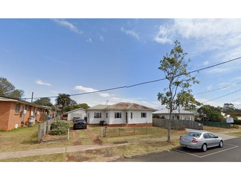 6 Healy Street, South Toowoomba QLD 4350