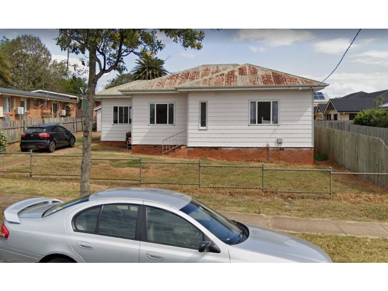 6 Healy Street, South Toowoomba QLD 4350