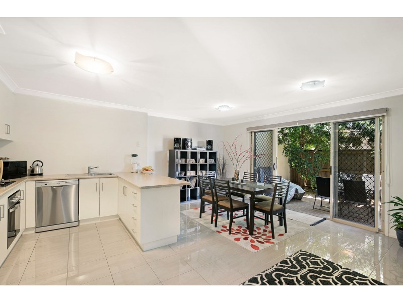 2/74 Ipswich Street, East Toowoomba QLD 4350