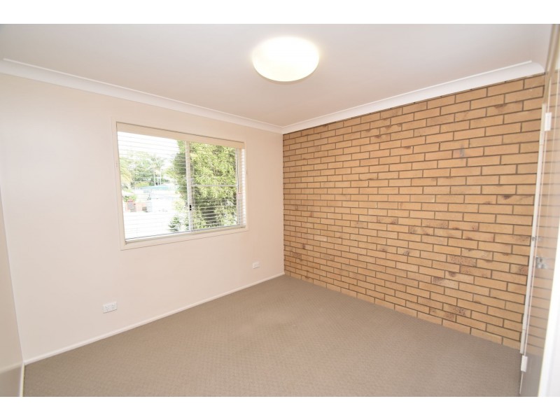2/17 Hoepper Street, Kearneys Spring QLD 4350