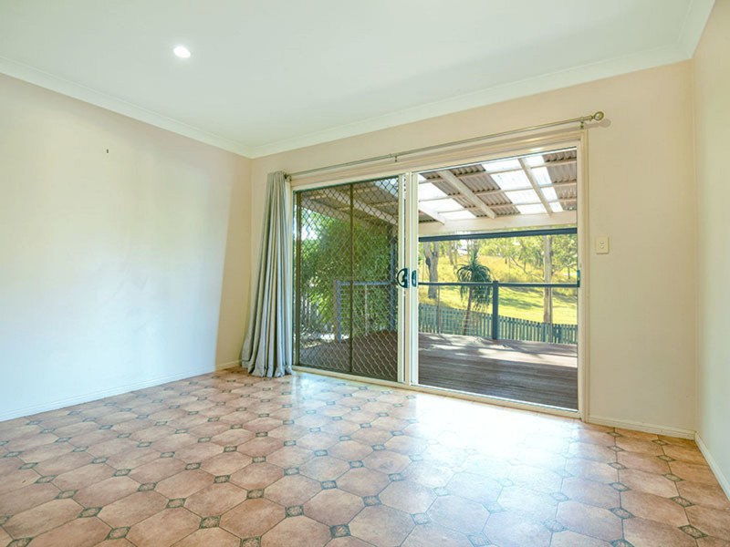 2 Lysanda Close, Wilsonton QLD 4350