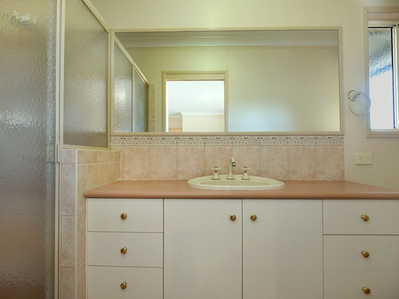 2 Lysanda Close, Wilsonton QLD 4350