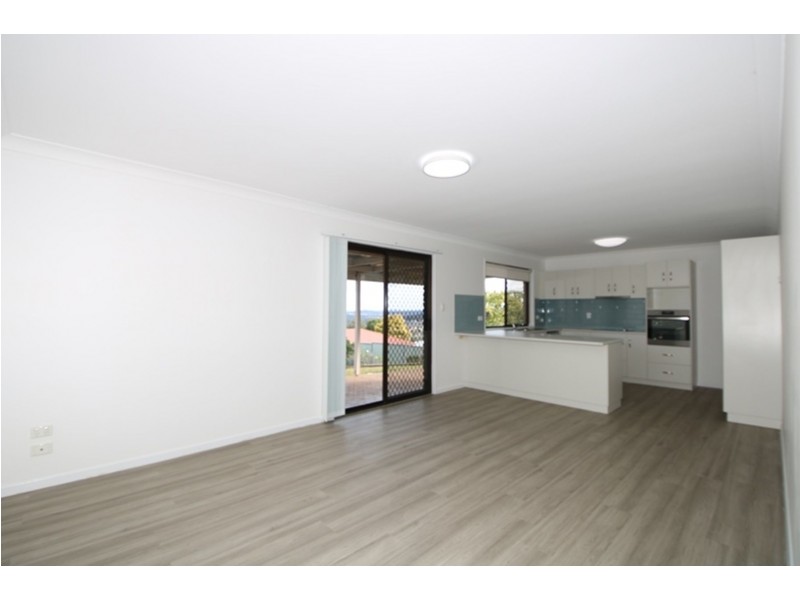 106 Hursley Road, Newtown QLD 4350