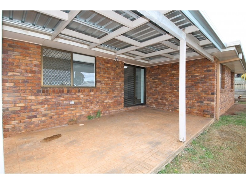 106 Hursley Road, Newtown QLD 4350