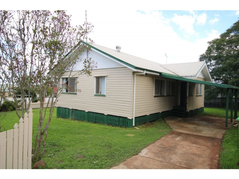 23 Dwyer Street, Harlaxton QLD 4350