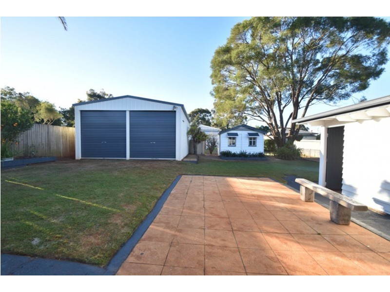 15 Bullock Street, Rockville QLD 4350