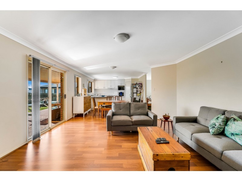 583 Hume Street, Kearneys Spring QLD 4350