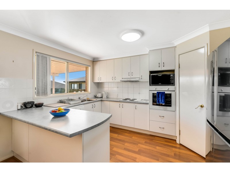 583 Hume Street, Kearneys Spring QLD 4350