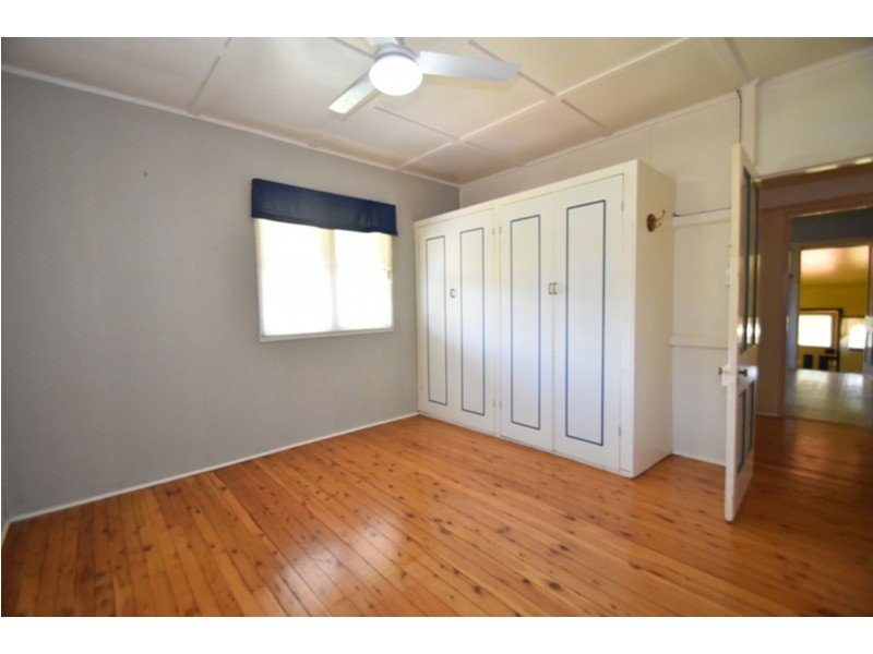 27 Ocean Street, Rangeville QLD 4350