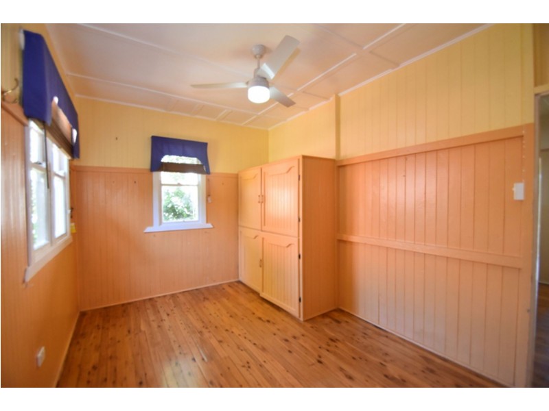 27 Ocean Street, Rangeville QLD 4350