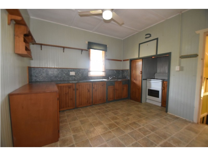 27 Ocean Street, Rangeville QLD 4350