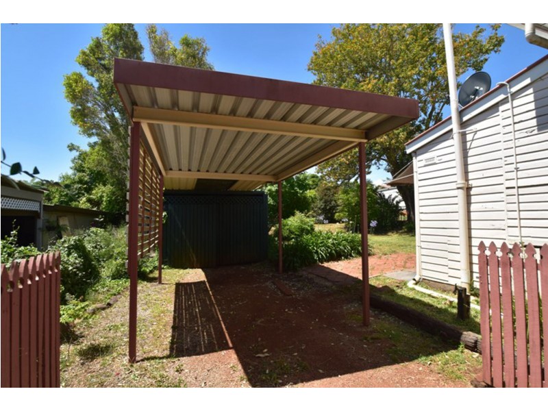 27 Ocean Street, Rangeville QLD 4350