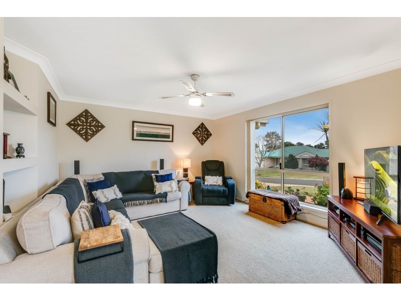 10 Goodman Court, Middle Ridge QLD 4350