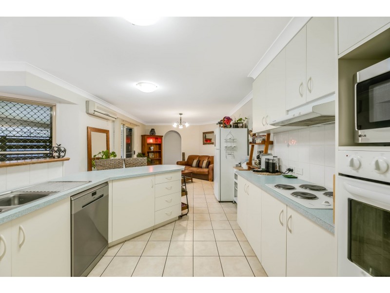 10 Goodman Court, Middle Ridge QLD 4350