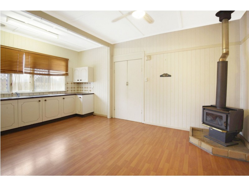 2 Farquharson Street, Harristown QLD 4350