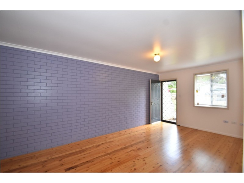 2/60 Wooldridge Street, Mount Lofty QLD 4350